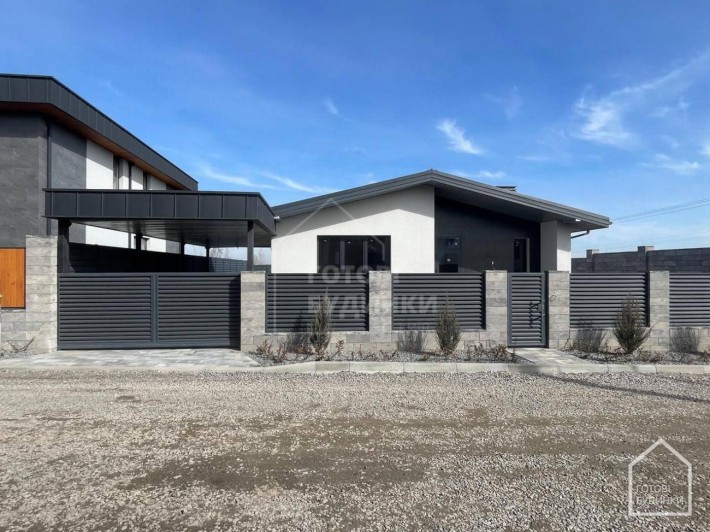 Одноповерховий будинок в Ходосівці. Закрита територія. ГАЗ - фото 1