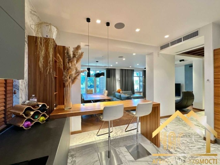 Продаж будинку з авторським ремонтом КМ Zoloche, Вишеньки - фото 1