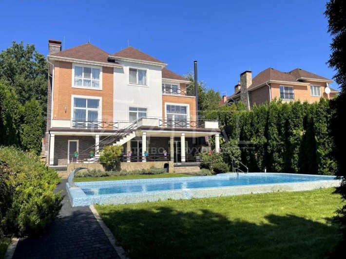 Елегантний будинок з басейном і краєвидом у Лісниках 435м2 18 соток - фото 1