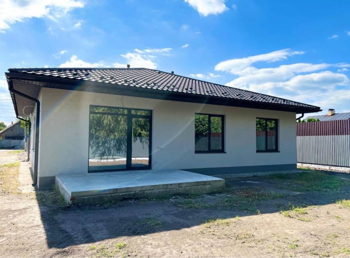 Будинок в Гнідині з ремонтом 145 м.кв неподалік центру - фото 1