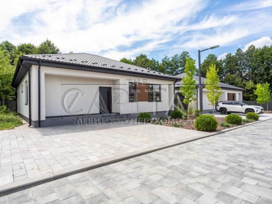 Продаж будинку Гнідин в закритому КМ Гнедин