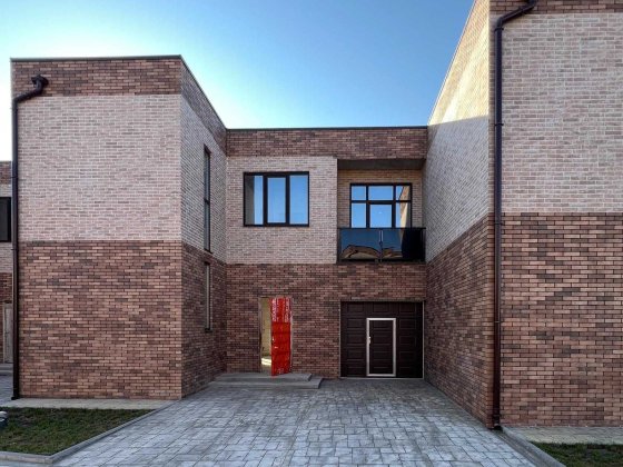 Готовий таунхаус з гаражем. КМ Балатон. Є-оселя. Є-відновлення. Нові Петрівці