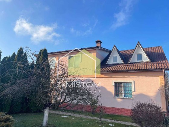 №1046. Продаємо 2-х поверховий будинок у селі Гнідин