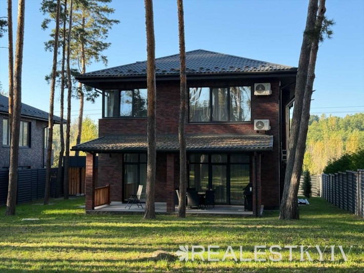 Будинок з ремонтом та лісом на ділянці — КМ Нова Ходосівка, 10 соток - фото 1