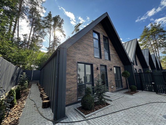 Продам кутовий Таунхаус 130м2 з ремонтом. БЕЗ КОМІСІІ ! - фото 1