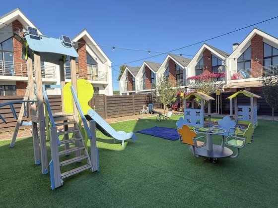 Таун під чистову , тепла підлога, газове опалення. Scandi housе Ірпінь Стоянка