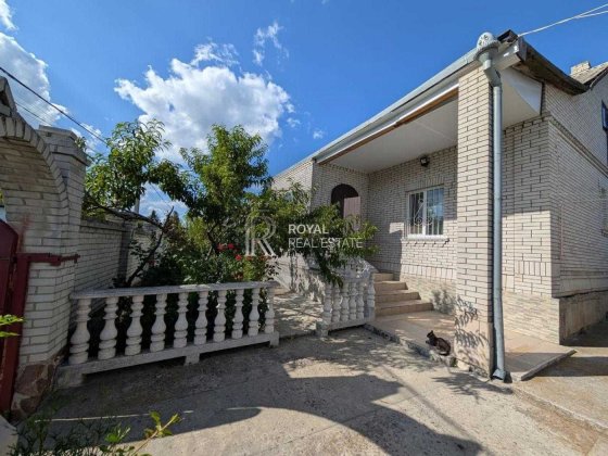 Продаж будинку Нові Петрівці Київська область ділянка 13 соток Нові Петрівці