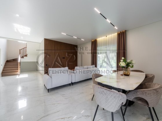 Продається будинок з ремонтом у с. Ходосівка Ходосівка