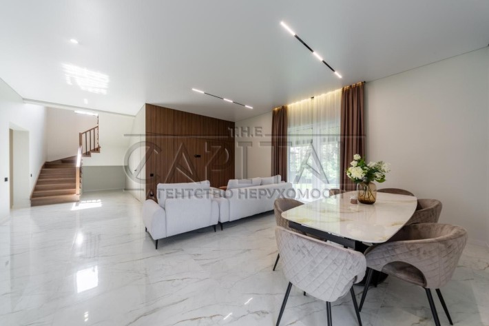 Продається будинок з ремонтом у с. Ходосівка - фото 1