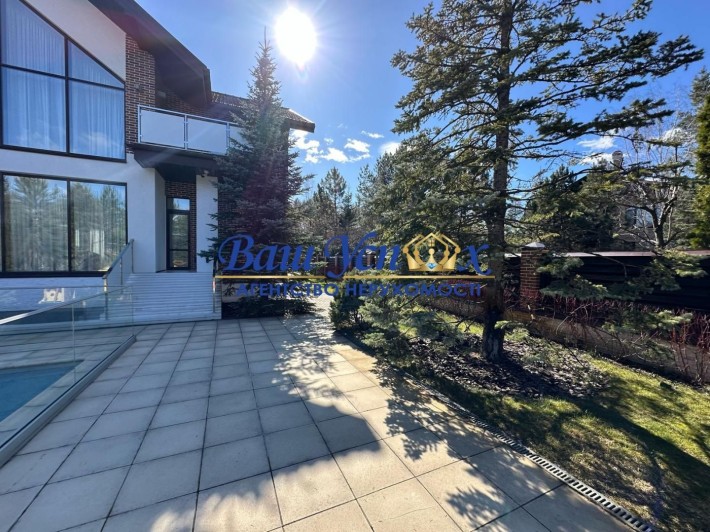 Продаж будинку  з ремонтом в містечку в лісі,  село Гореничі - фото 1