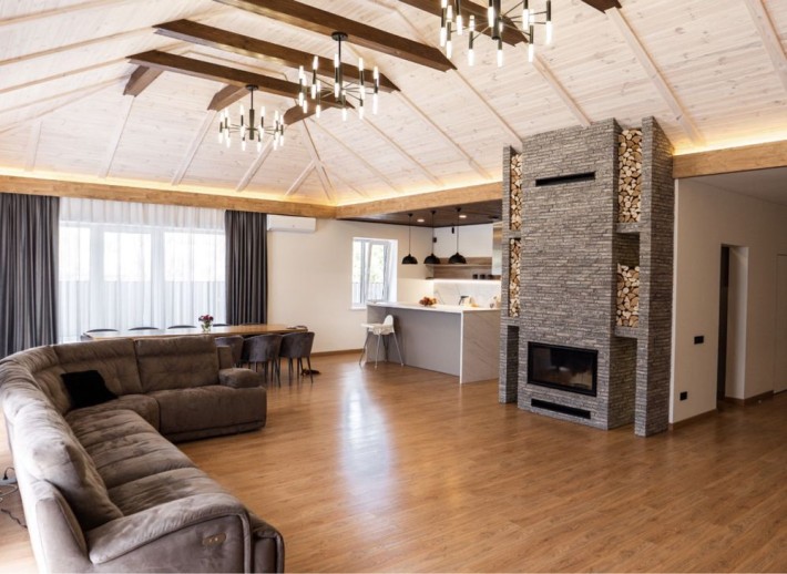 Продаж сучасного котеджу в Нових Петрівцях - фото 1