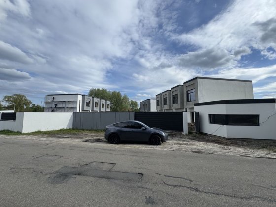 Таунхаус 100 110м2 1,5-3,5с з територією 50соток закрита територія Підгірці