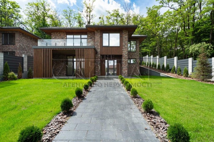 Продається будинок з ремонтом у с.Віта-Поштова,  площею 230 м - фото 1