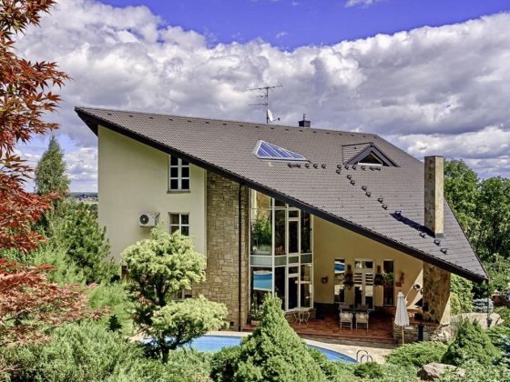 Без%Продажа Домовладения в Подгорцах на 1,56га земли Подгорцы