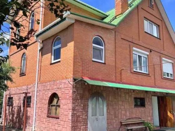 Продаж 7-кімнатного будинку, вул. Зарічна, 7, м. Березань Березань