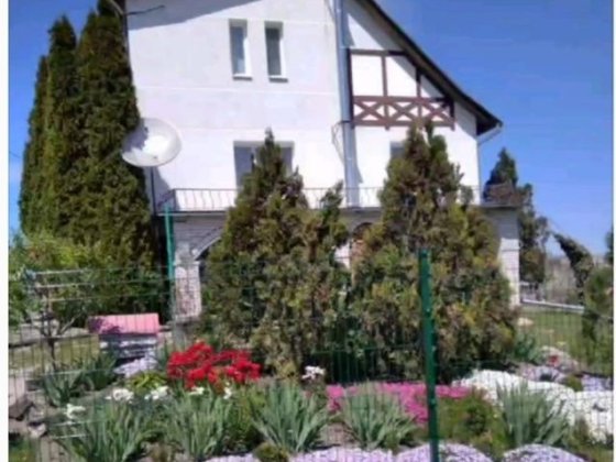 Продається будинок з бомбосховищем в мальовничому місті від власника Миронівка