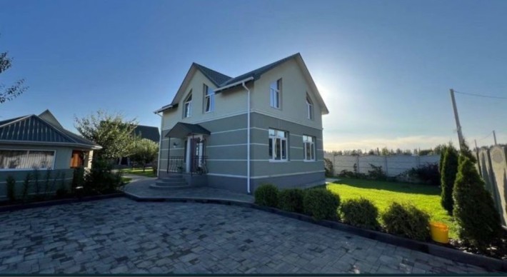 Будинок з ремонтом та меблями_Макарів - фото 1