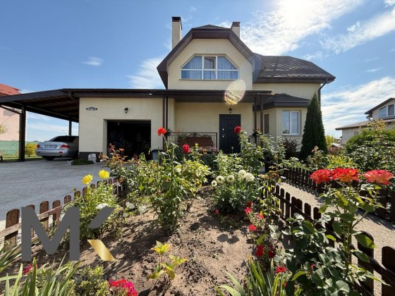 Будинок з гаражем в Березівці 20 хвилин до Києва.Готовий для заселення Березовка