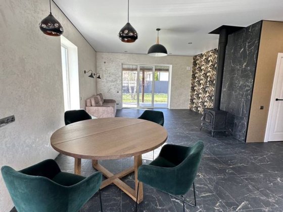 Будинок з ремонтом в Блиставиці Блиставиця