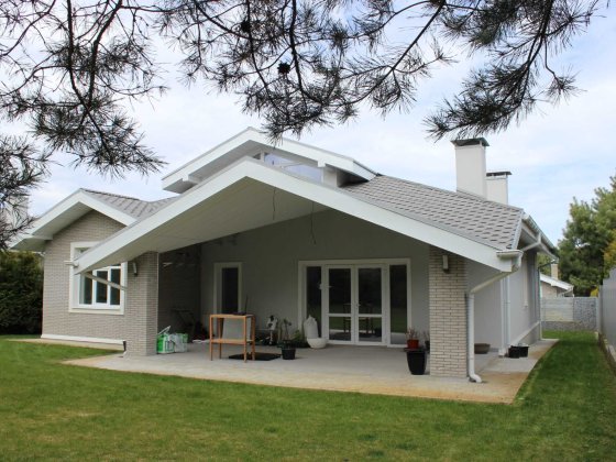 Будинок / 145 кв.м/ 7 соток/ тераса/ ліс/ озеро/Бобриця Бобрица