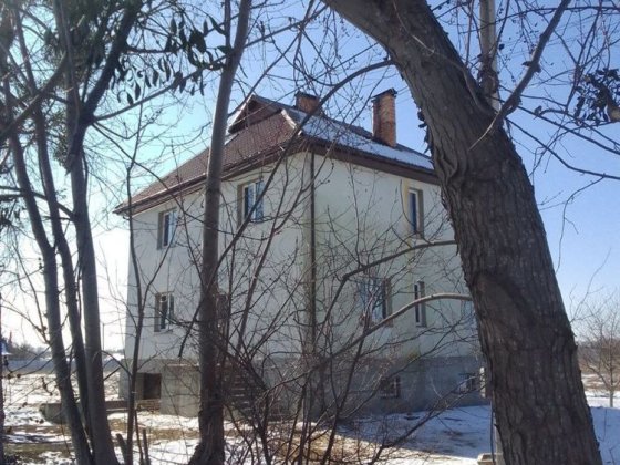 Продається будинок з укриттям Бузова