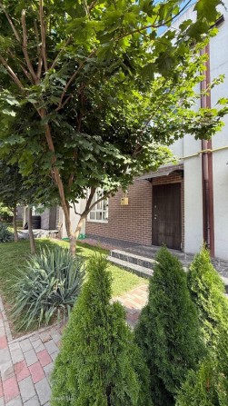 Продам таунхаус з ремонтом у с. Гора, закрите КМ Country Townhouse - фото 1