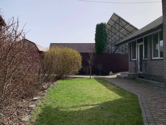 Затишний будинок у престижному районі селища Гора. Кедина Гора