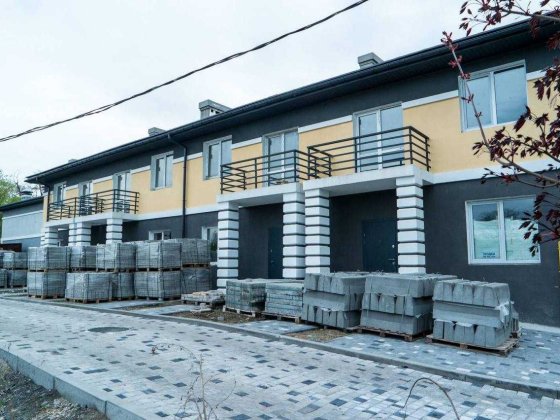 Власник будиночок біля річки - наша реальність! Таунхаус, дуплекс. Горенка