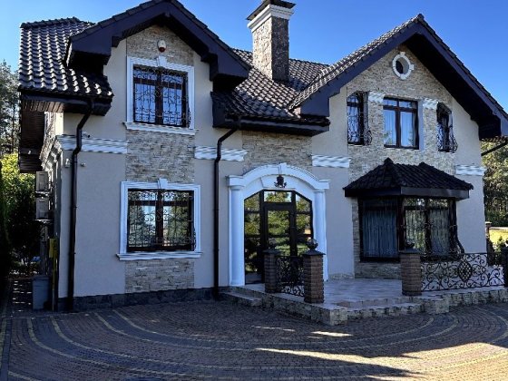 Продається елітний котедж Дмитровка