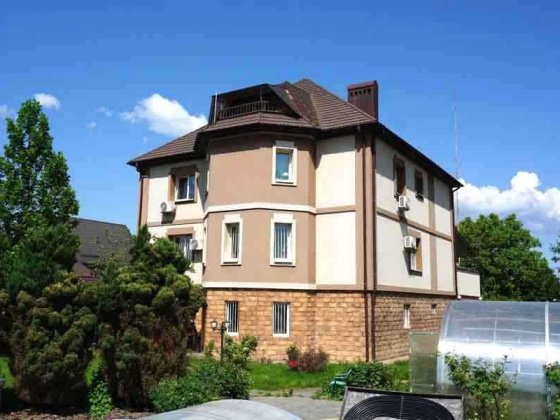 Продам будинок 575 кв.м в мальовничому селі поруч із Києвом Зазимье