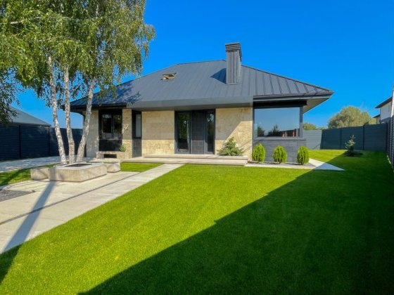 Будинок c. Іванковичі ,Обухівський район Іванковичі