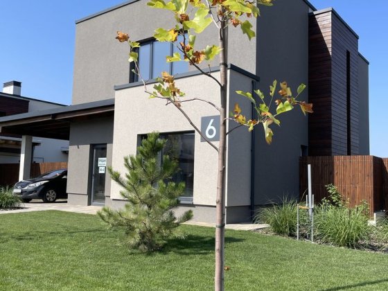 Будинки в закритому комплексі Крушинка