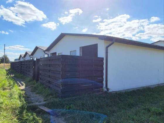 Дмитрівка, Мила, смарт-квартира з власним двориком Милая