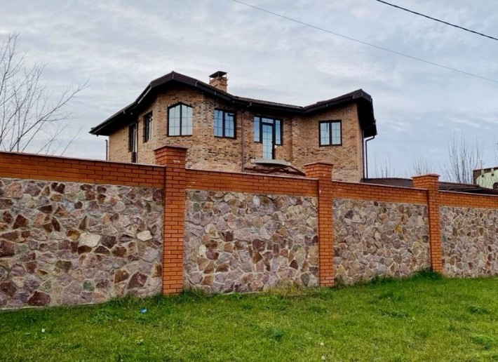 Продажа дома 400м2 село Музычи, Киевская область, 21 сотка участок - фото 1