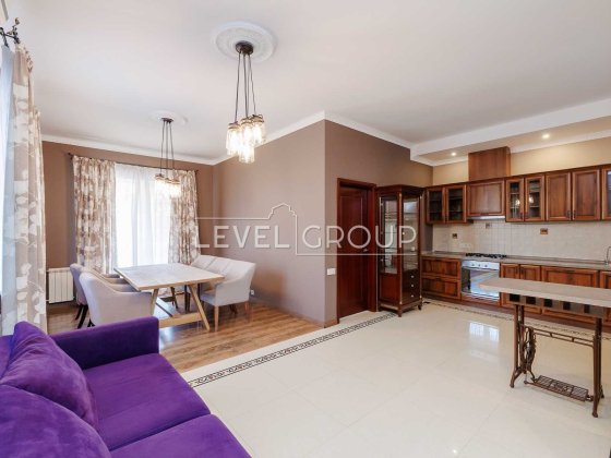 Без комісії Продам будинок в с. Нові Безрадичі Ново-Обухівська траса Нові Безрадичі