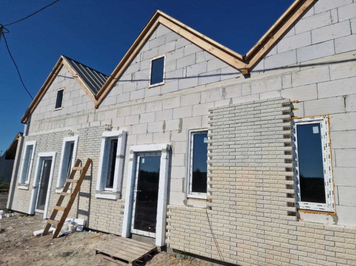 Продаж таунхауса у Михайлівці-Рубежівці | 34 м² | Супер ціна $15 000 - фото 1