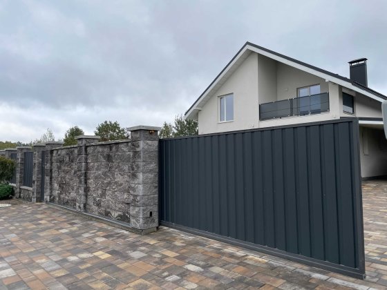 Продаж будинку 160м2 + гостьовий будиночок з підвалом, ділянка 13 сот Новое