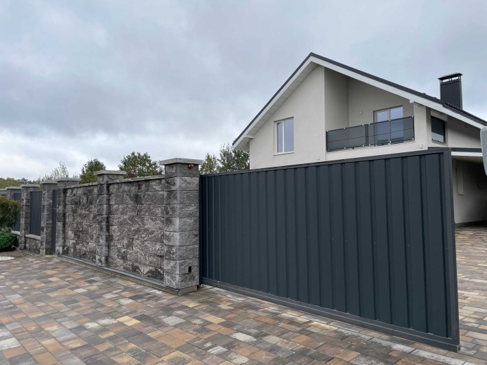 Продаж будинку 160м2 + гостьовий будиночок з підвалом, ділянка 13 сот - фото 1