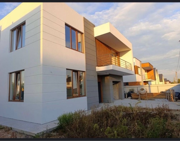 Продаж будинку з гаражем та підвалом 156м2  с.Нове/Боярка - фото 1