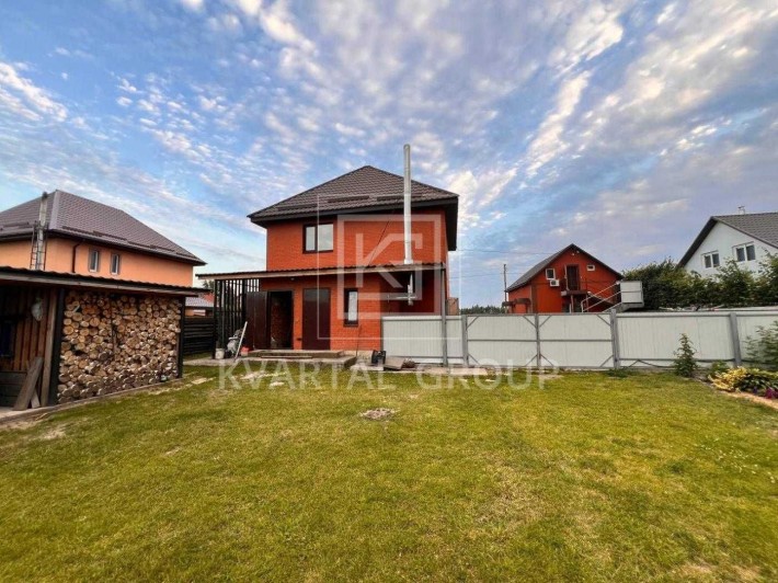 Два будинки за ціною одного !!! Початковий ремонт - фото 1