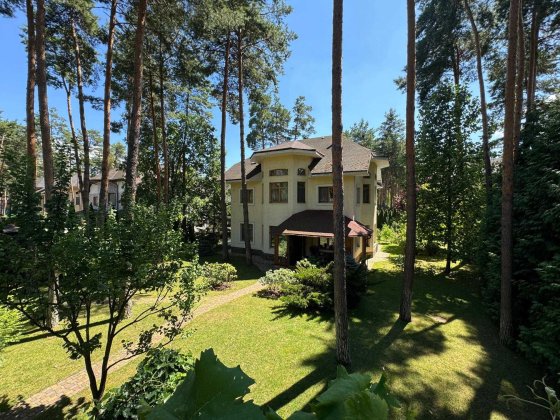 Жити круто зараз Продаж оренда маєток КМ Плютово на південь від Києва Плюти