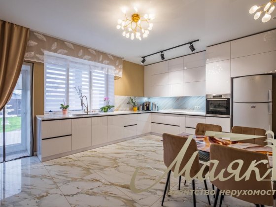 Продажа дома 182.6 м2 в с. Погребы, Киевская обл, Броварский р-н. Погребы