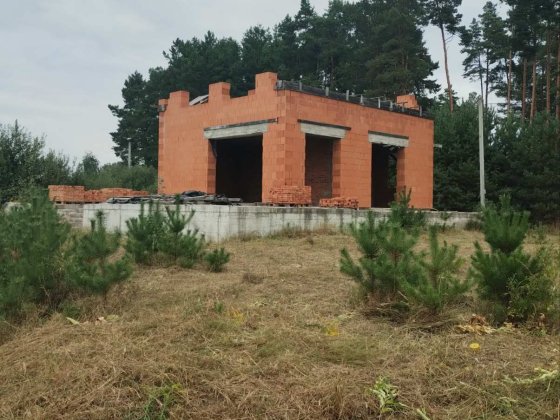 Продам недостроенный дом 33сот.с озером. Рожны