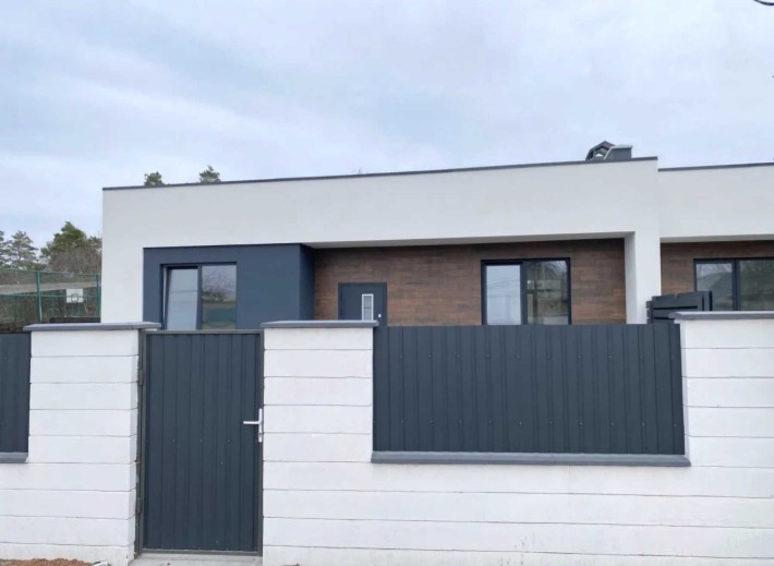 Старі Петрівці, новий будинок  90 кв.м з ремонтом - фото 1