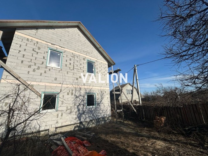 Продаж земельної ділянки з будинком  с. Старі Петрівці - фото 1