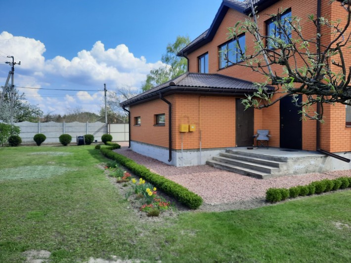 Продам  Будинок 240 кв. - фото 1