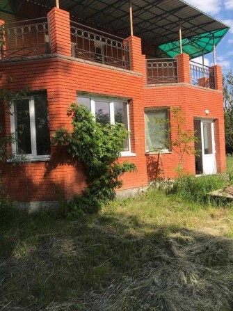 Цегляний будинок у селі Хлепча - фото 1