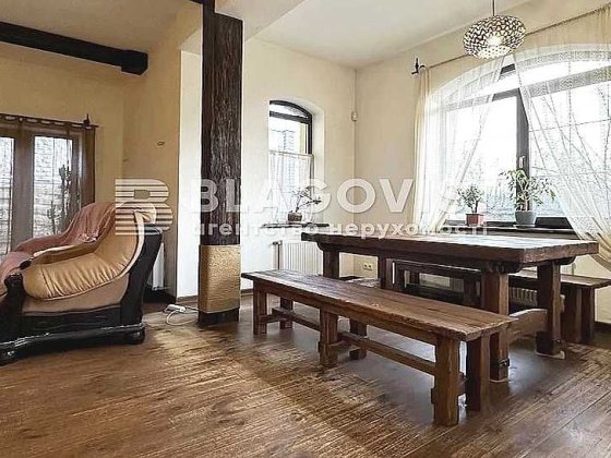 Дом Хотів Київ  140 м 4 кімнати Хотов