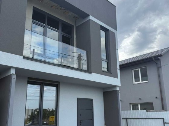 Продаж будинків - дуплексів в с. Чайки Чайки