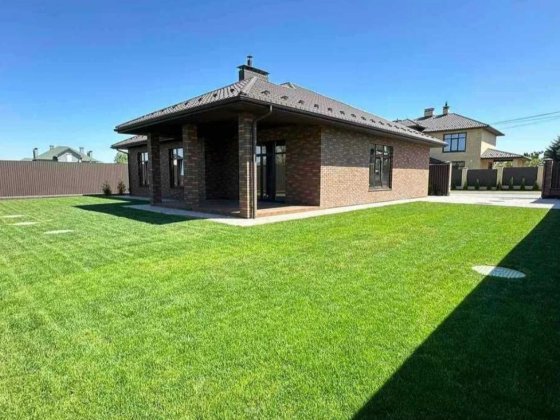 Газ!Продаж одно поверхових будинок 132 м2 з Автонавісом та 5.5с.землі! Шевченкове